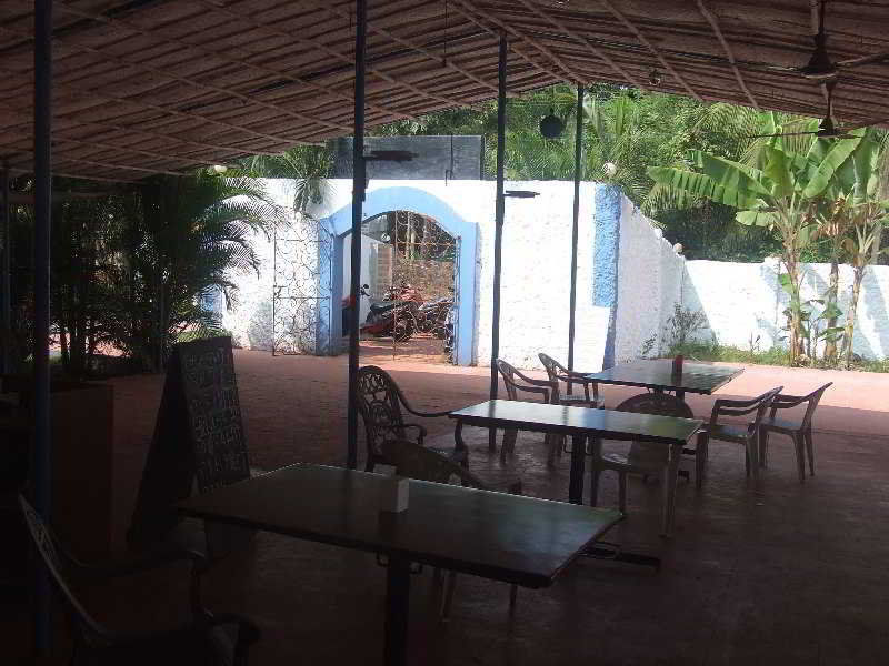 Huts On Arambol Beach Hotel Exterior photo