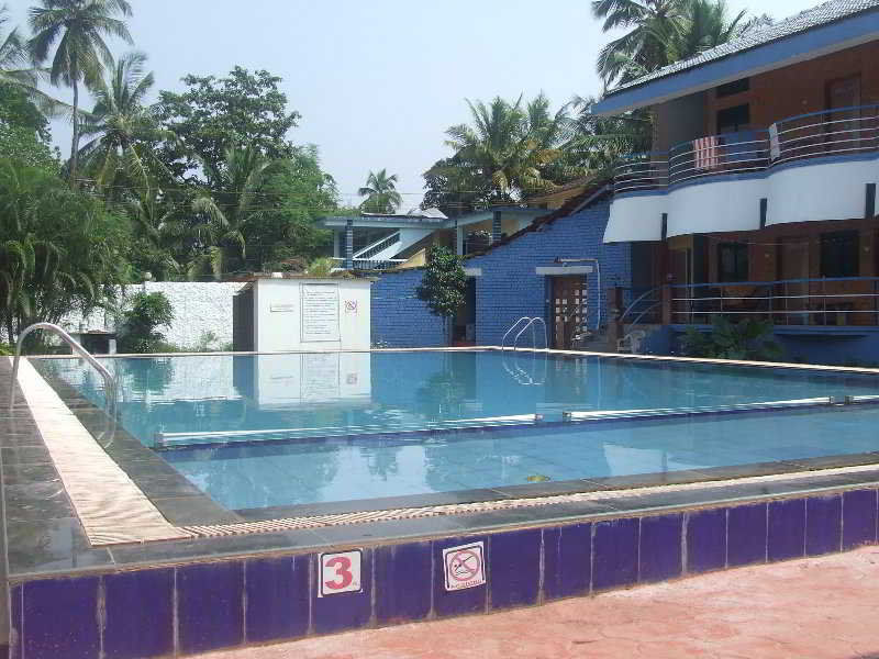 Huts On Arambol Beach Hotel Exterior photo