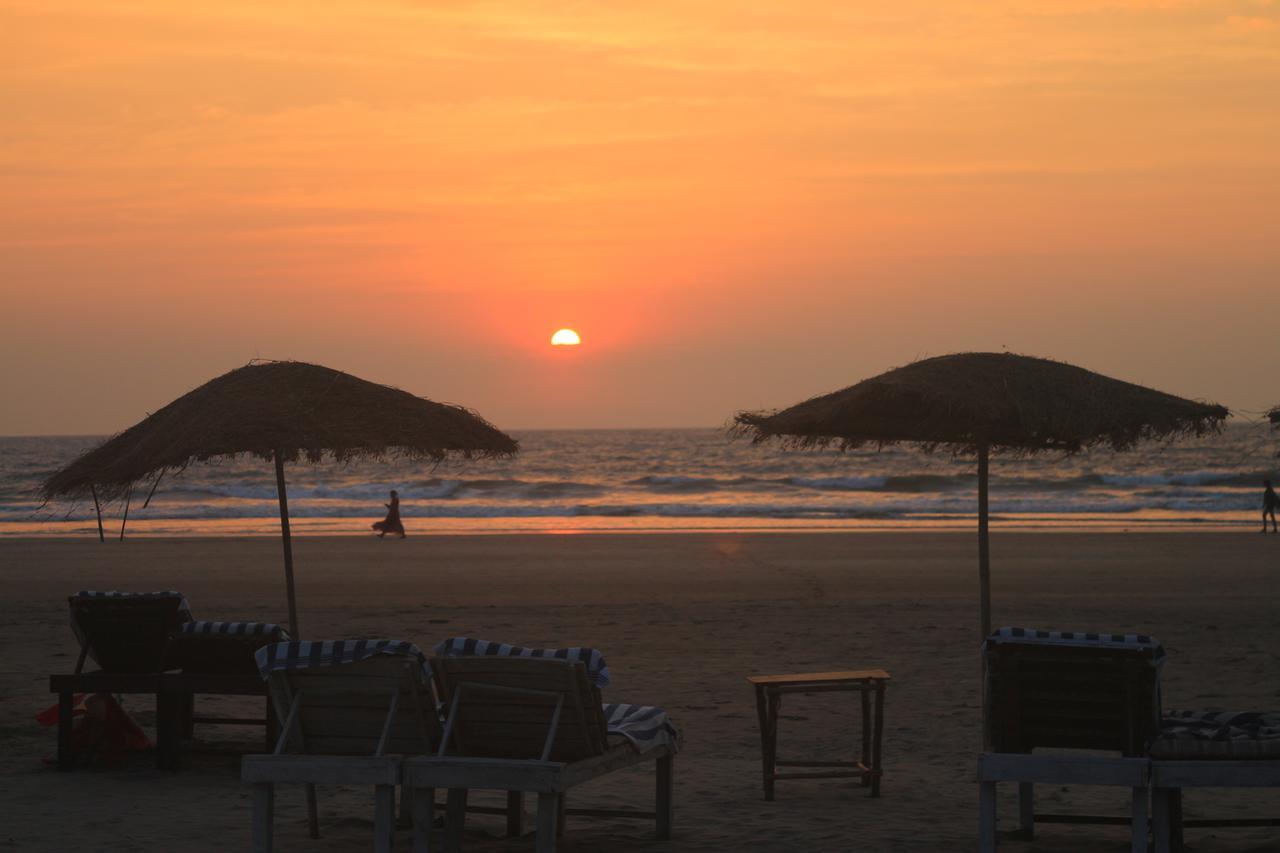 Huts On Arambol Beach Hotel Exterior photo