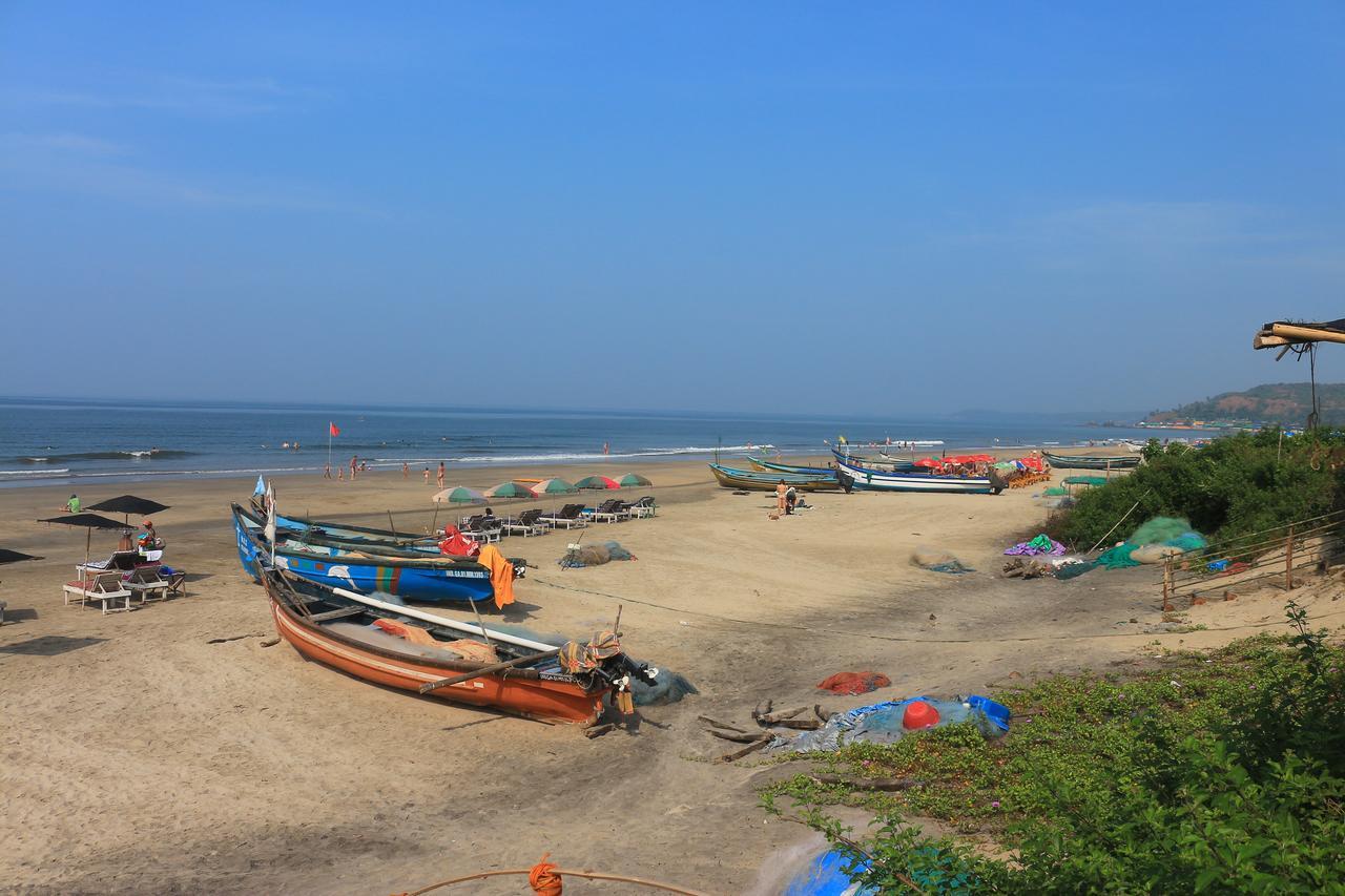 Huts On Arambol Beach Hotel Exterior photo
